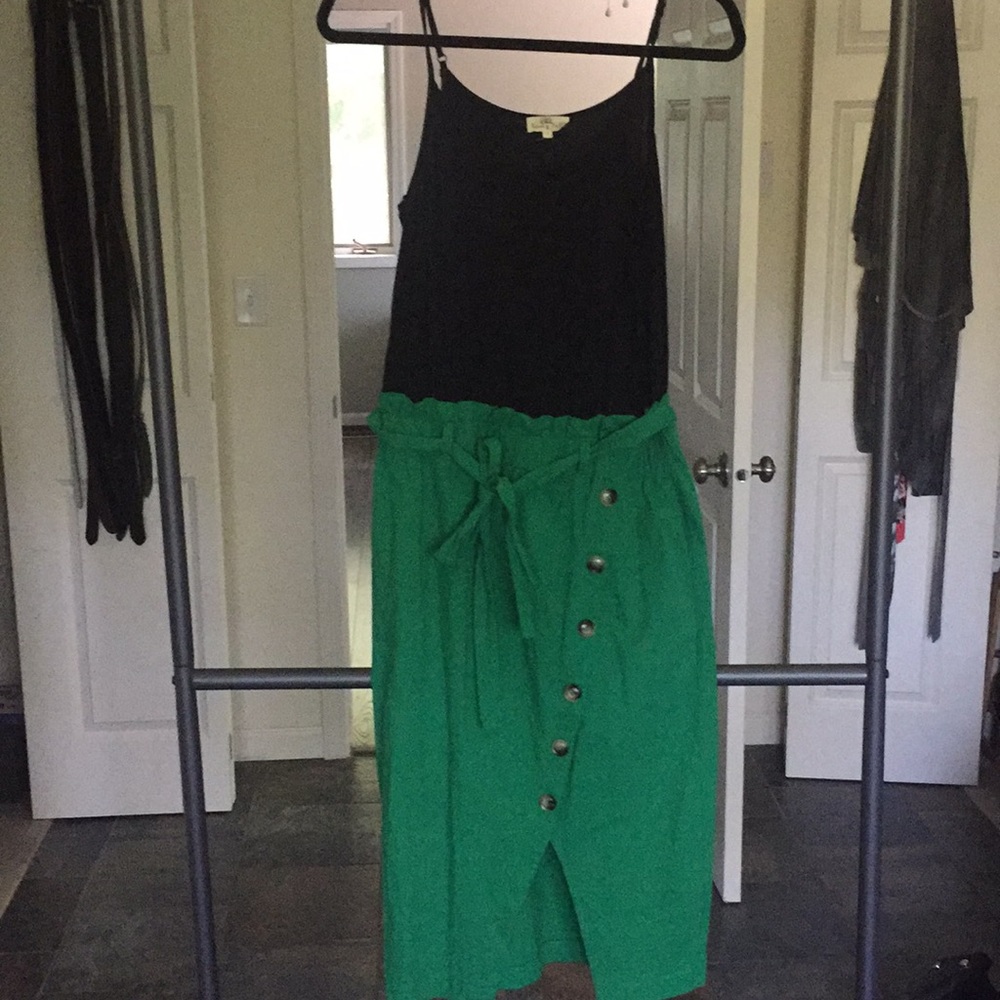 Black/green pencil skirt dress